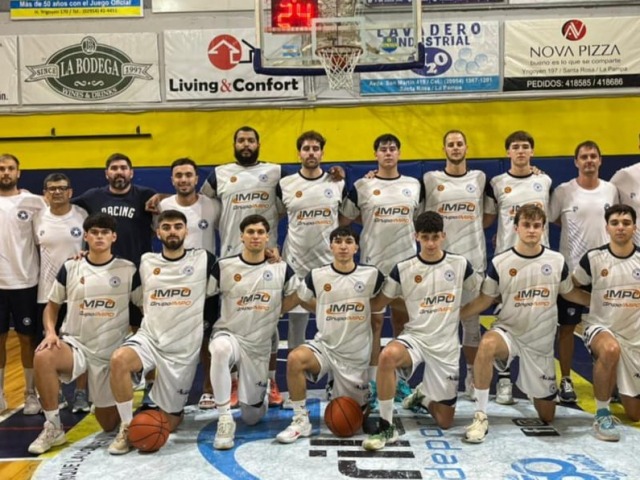 Racing luch�, pero volvi� a caer en la Liga Federal